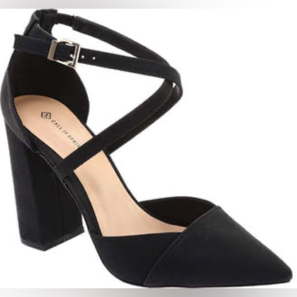 🌸 Call it Spring 🌸 “Adiralla” strappy black heel